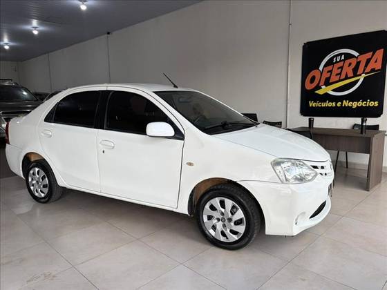 TOYOTA ETIOS 1.5 XS SEDAN 16V FLEX 4P MANUAL TOYOTA ETIOS 1.5 XS SEDAN 16V FLEX 4P MANUAL
